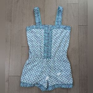 Vineyard Vines blue paisley sleeveless romper size XS